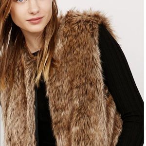 Bershka Faux Fur Vest sz XS